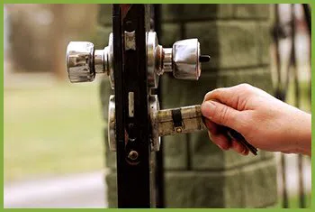 Hialeah Lock And Key Hialeah, FL 305-307-5663 - 9-rekey
