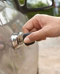 Hialeah Lock And Key Hialeah, FL 305-307-5663 - auto-02